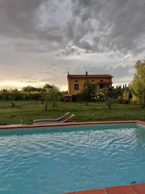 Independent accommodation in a farmhouse - Image 1