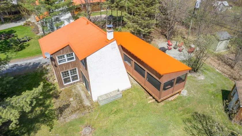 Warm Chalet 7 min from Mont Orford/Magog Ski Resort - Image 1
