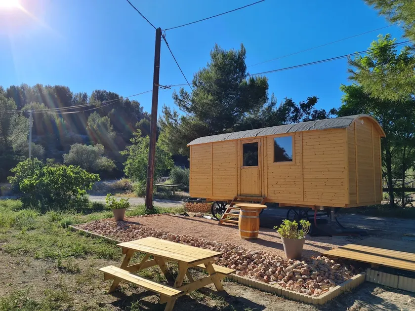 Camper - Image 1