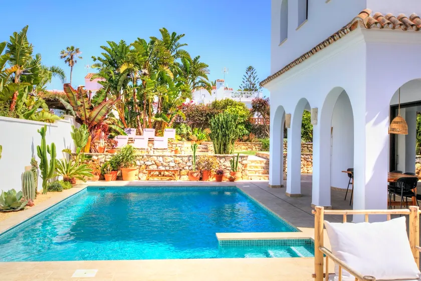 Design | Beach | Heated pool | ECO 100 % Solar - Image 1