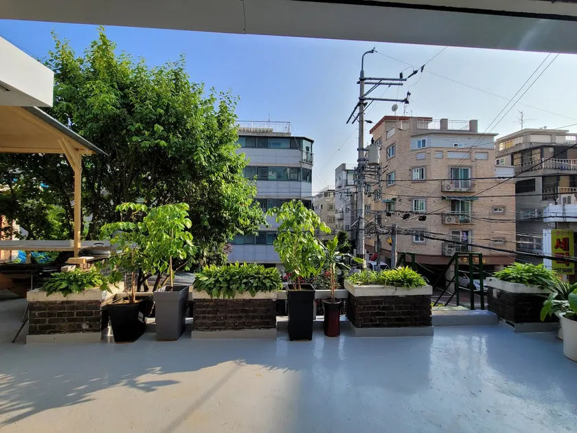 Open sale, garden barbecue, entire second floor of a detached house, CH AirBnb - Image 1