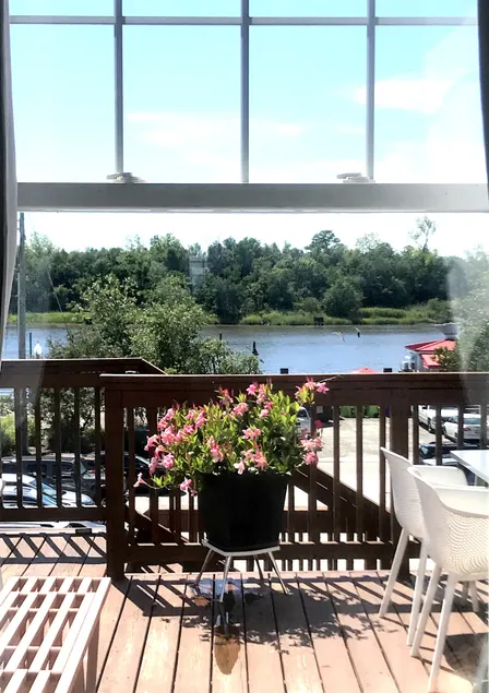 artsy downtown river view condo - Image 1