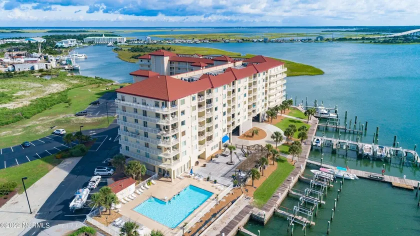 Gorgeous Inlet View - Balcony & Pool - Image 1