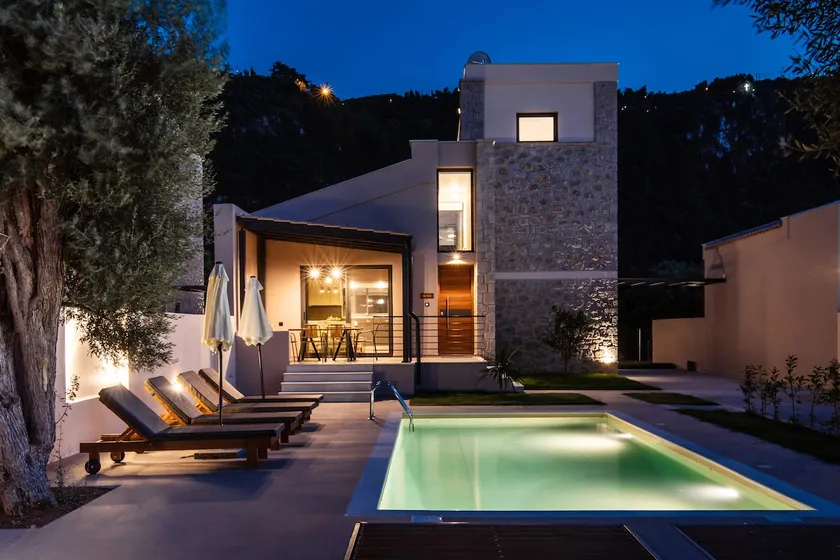 RIZOMATA LUXURY VILLAS - Image 1