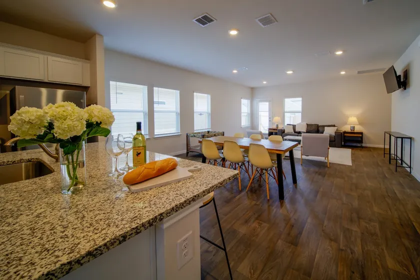 Beautiful Spacious Texas Home- 4Bed/3Bath - Image 1
