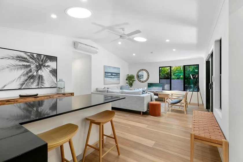 Central Tropical Oasis with Pool - Image 1