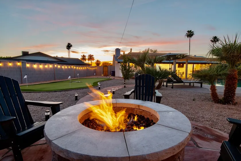 TEMPE - Pool, Hot Tub, Putting Green, & Fire Pit - Image 1