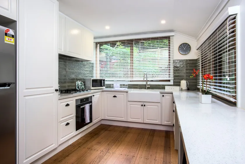 Cosy, central Olinda Camellia Cottage - Image 1