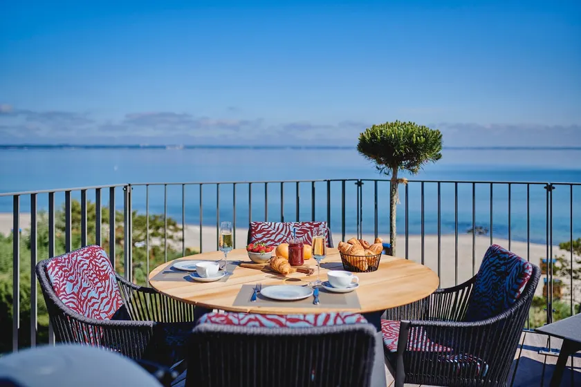 Exclusive beach villa on the Baltic Sea in the first row - Image 1