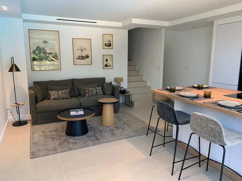 Swimming pool, Sea view, Parking, 5 min walk to the center - Image 1