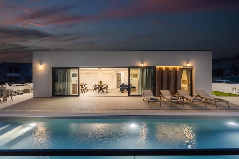 Villa Coralis With Heated Pool - Image 1
