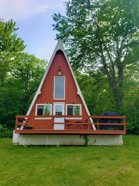 The Gnome Home Cottage located near white mountain NH - Image 1