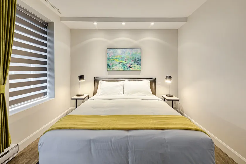 C08 | Bright Apartment | Top floor (3rd) - Image 1