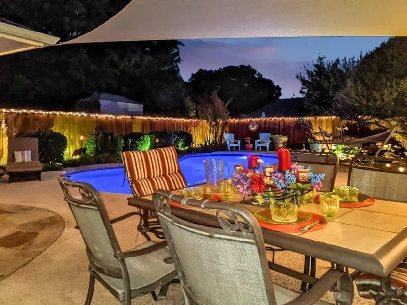 Secluded Oasis w/ Diving Pool, Hot Tub & Koi Pond  - Image 1