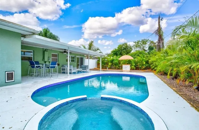 Backyard Oasis, Htd Pool/Hot Tub, Beaches, No Fees - Image 1