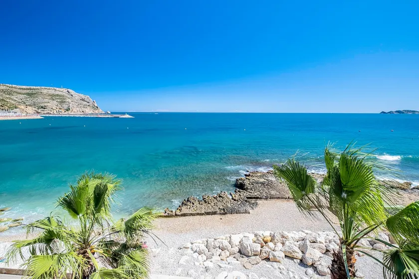 Beautiful apartment in the port of Jávea - Image 1