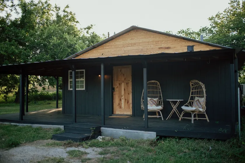 Bagby Bungalow - 7 minutes from Magnolia - Image 1
