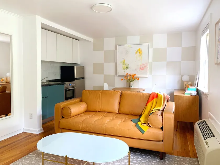 Cozy Village Condo Near Downtown and NC State - Image 1