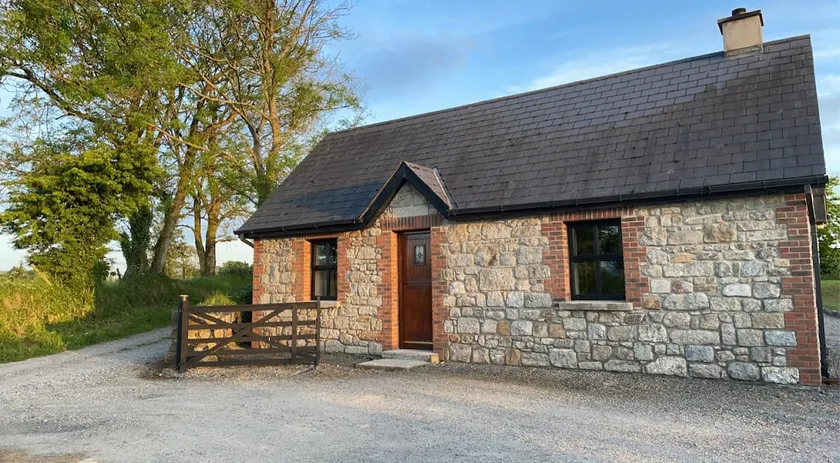 Granite Cottage Ballasalla - Image 1