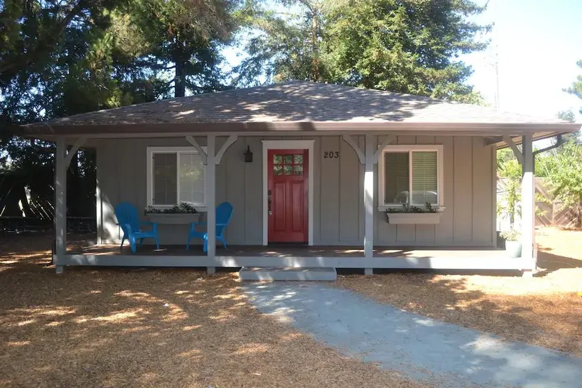 Hidden Gem, Cozy Cottage, BART! - Image 1