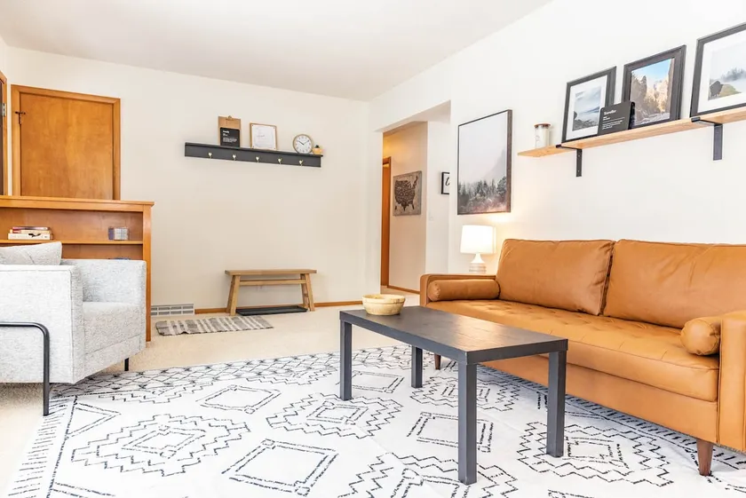 A Cozy Updated 3 Bedroom Home! - Image 1