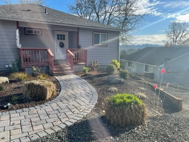 West Hills Point - Image 1