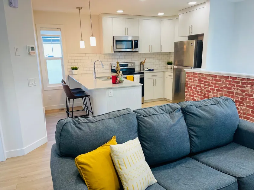 A Comfy Private Pad- 1 BR/ 2 Queen Beds - Image 1