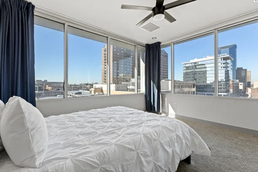 175 LEX - Walkable Downtown Lexington & Rupp Arena - Full Condos - Image 1