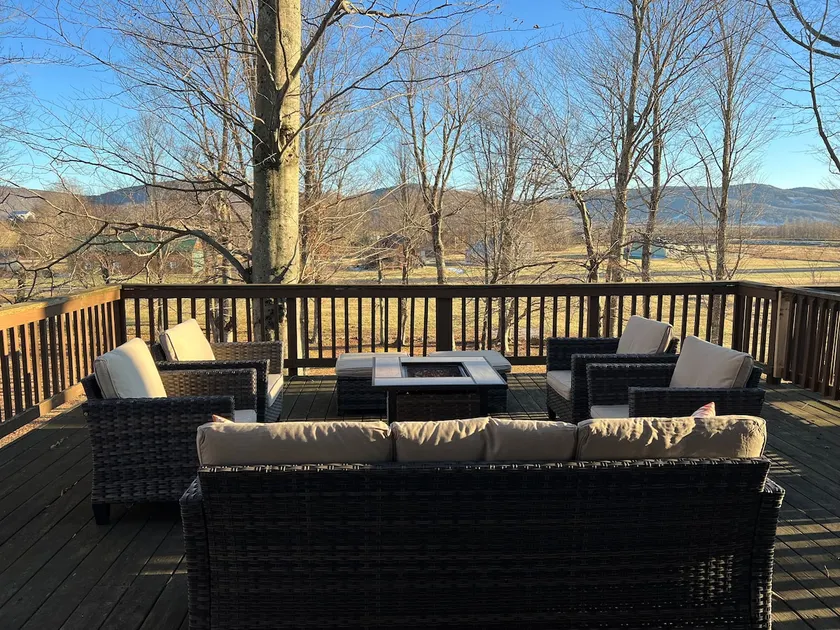 Mountain Time - with views of Timberline - Image 1