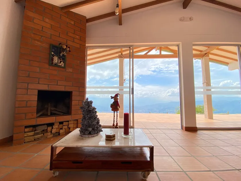 Beautiful house with the best view in Medellin - Image 1