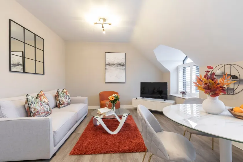 Elliot Oliver - Stylish Loft Style Two Bedroom Apartment With Parking - Image 1