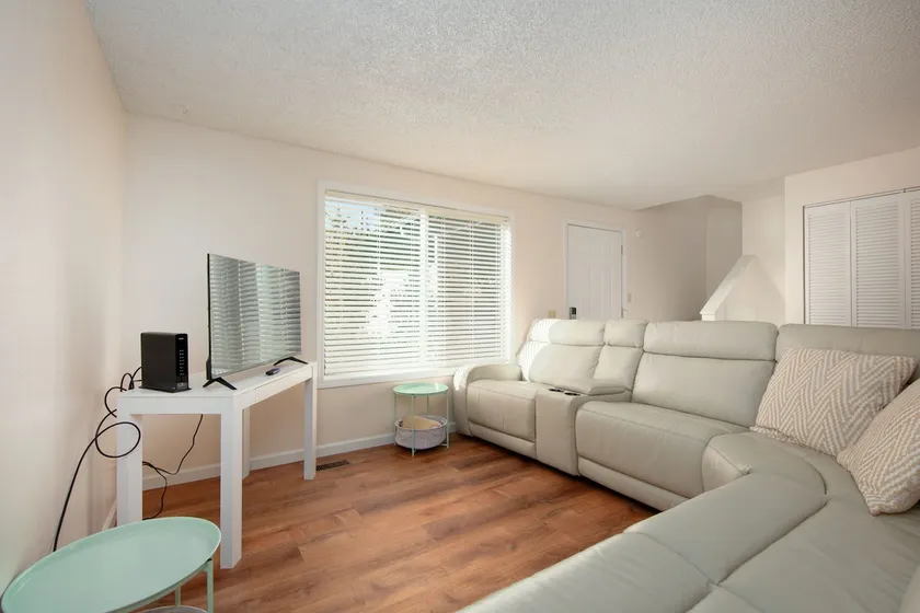 Stay, Enjoy, Recline in our home - Image 1