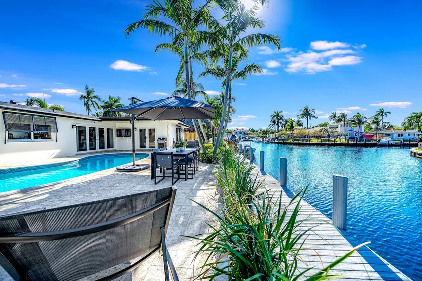 Heated Pool! WaterFront Home! Close To Beach! - Image 1