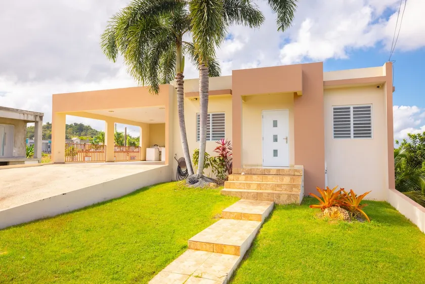 Arenales Vacational House - Image 1