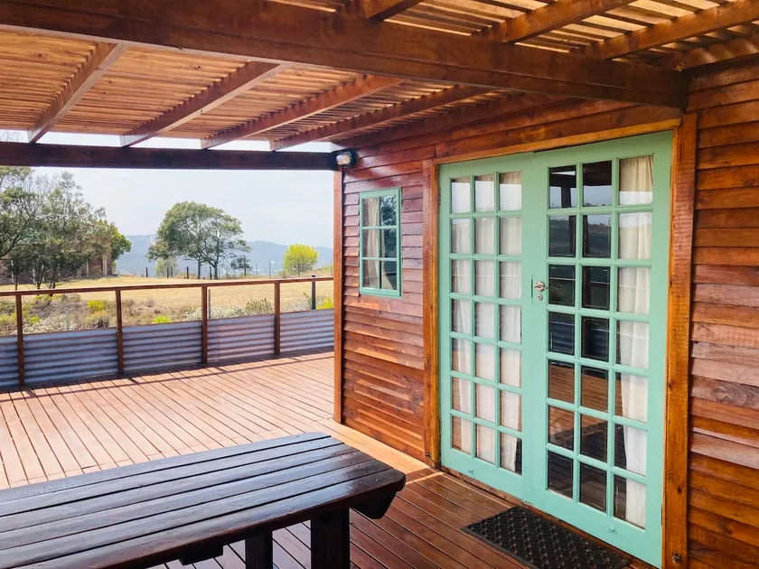 Mountain View Eco Cabin - Image 1