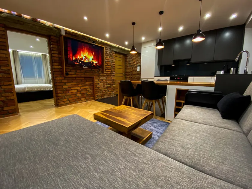 Luxury Apartment in the City Centre - Image 1
