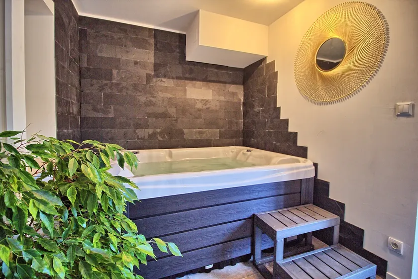 VIP relaxation room - Image 1