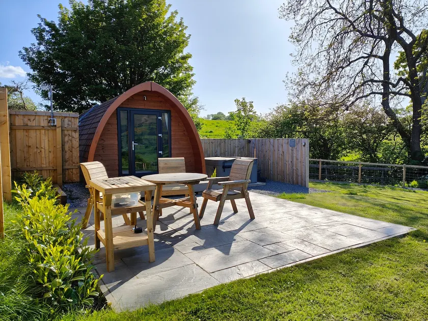 Melloch Luxury glamping pod & hot tub - Image 1