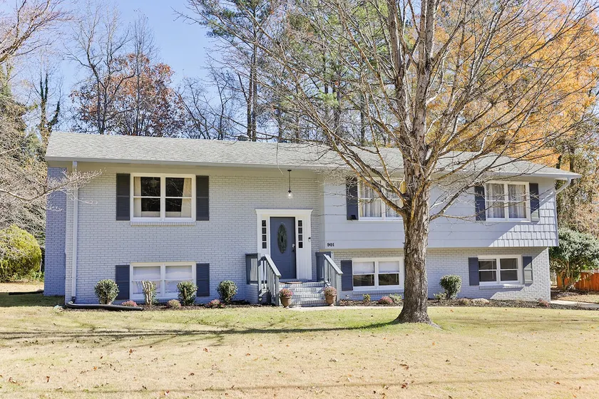 GAMEROOM  Getaway! 4BR completely updated home with 2 King Beds and a sunroom! - Image 1