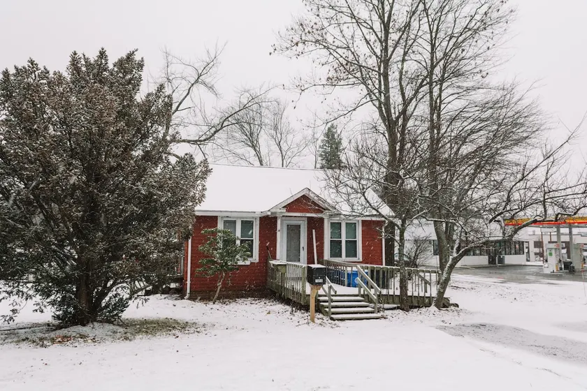 Charming Home in Litchfield County on a MAIN ROAD! - Image 1