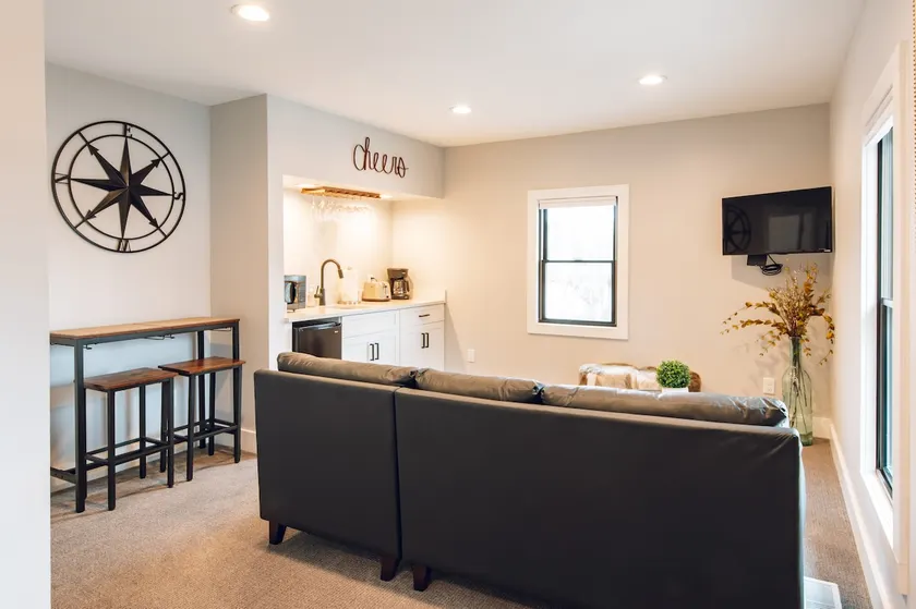 Haven Getaway - Private guest suite - Image 1