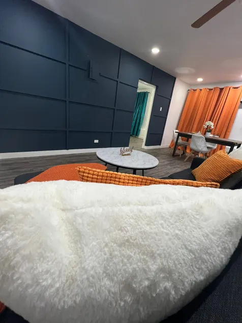 Home blue - Image 1