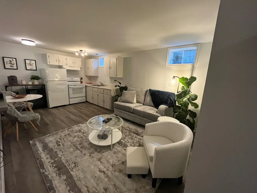 Cozy home away from home - Image 1
