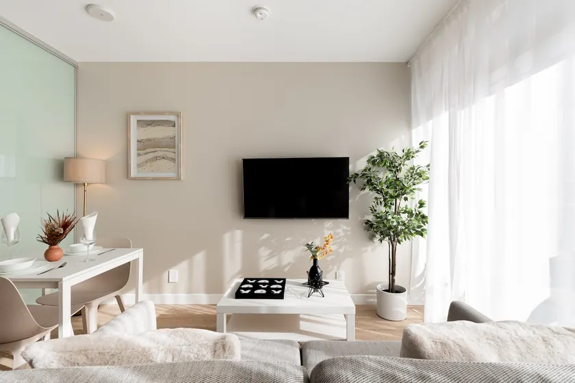 Airy Japandi, Modern, AC, Parking, Netflix - Image 1