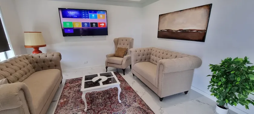 Beautiful new 7 Bedroom home in Taylor - Image 1