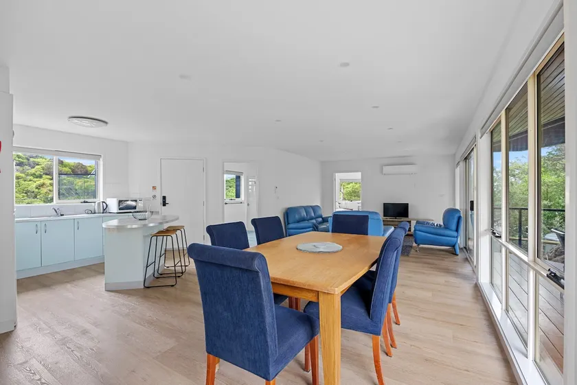 Sandy Point Beach Escape 1 Bedroom Apartment - Image 1