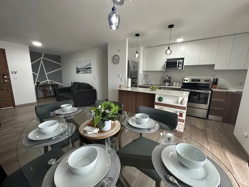 *New* Apt. Zone 14 Good Location in the City - Image 1