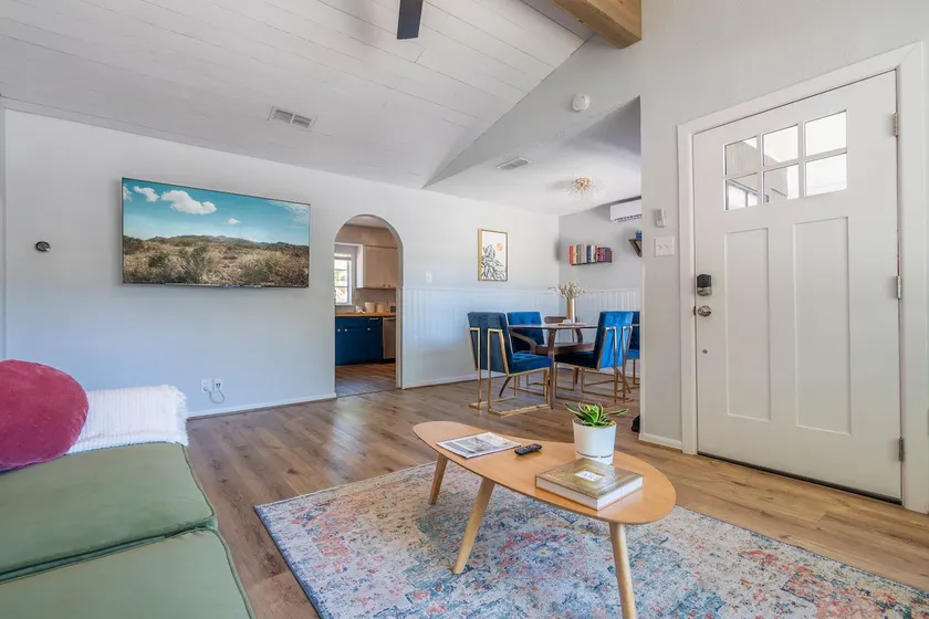 Stylish Home: w/ Private Hot Tub, King Beds & Deck - Image 1