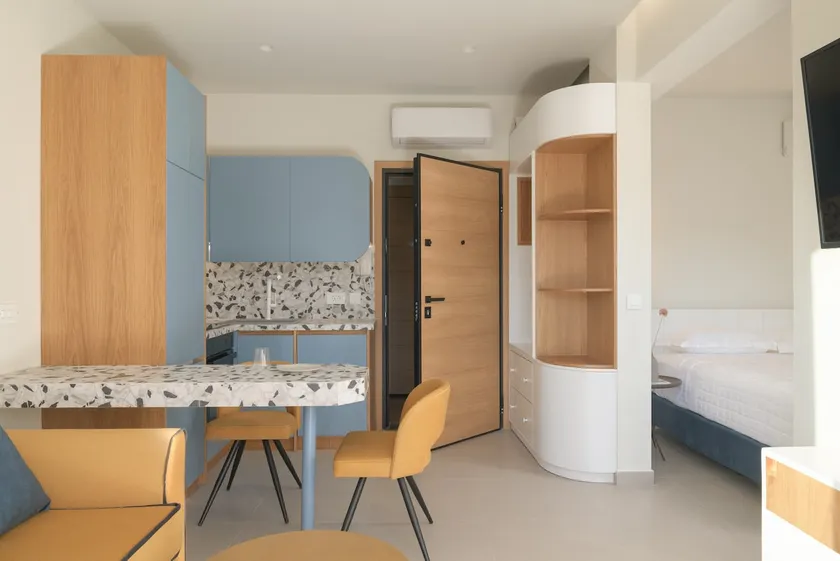 Ostria Deluxe Suite Studio Next to the beach - Image 1