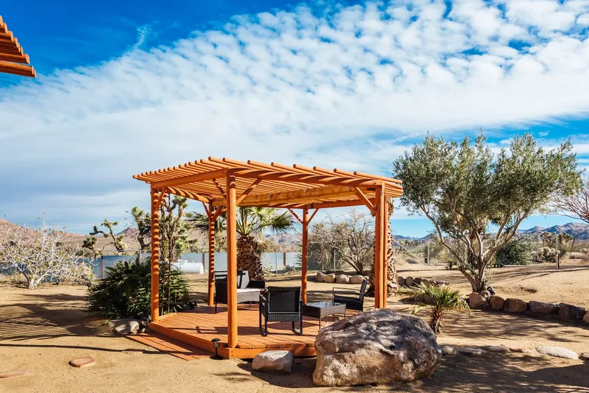 Near Joshua Tree National Park! Spa & Pool - Image 1